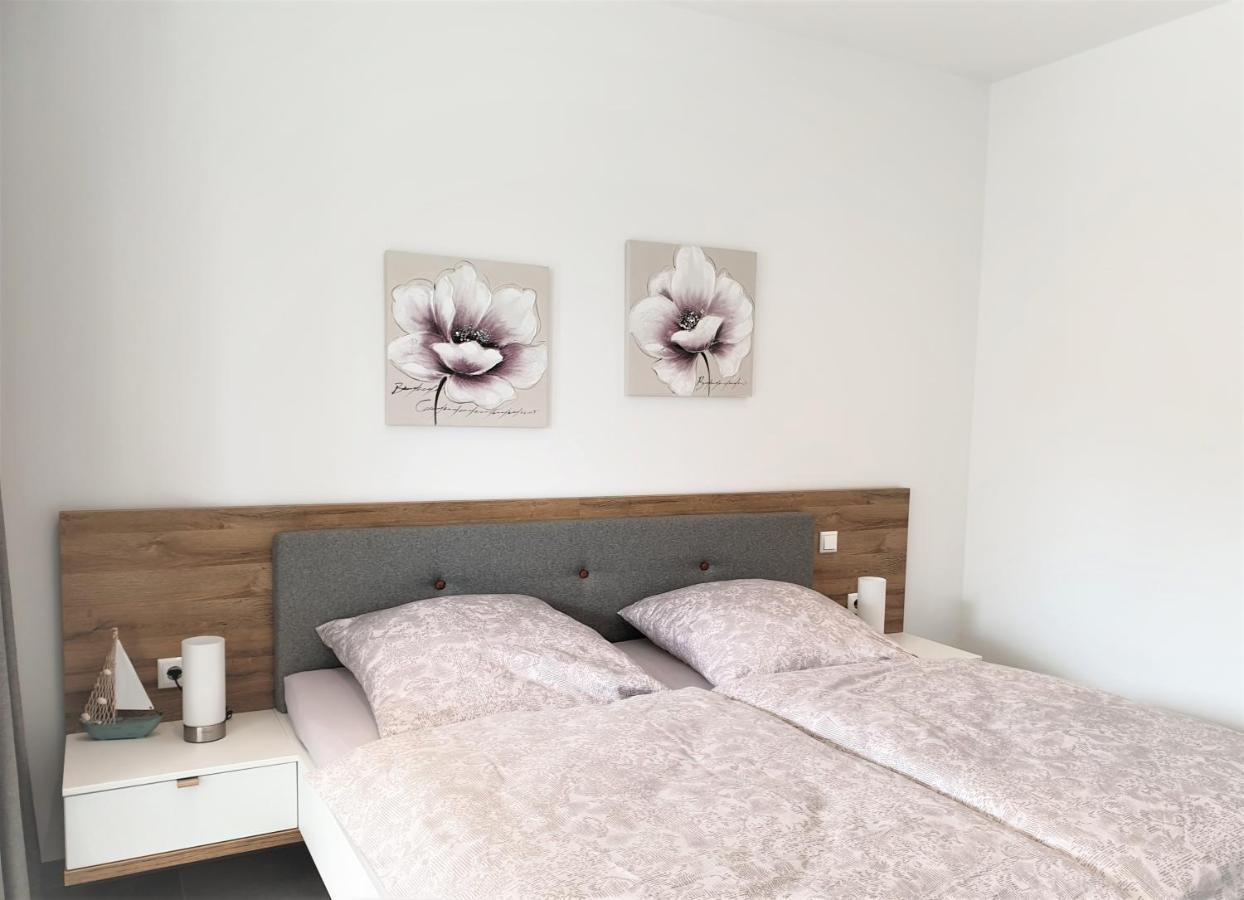 דנגסט Apartment Jadestrand, Am Alten Deich 4-6, Whg 1 20 מראה חיצוני תמונה